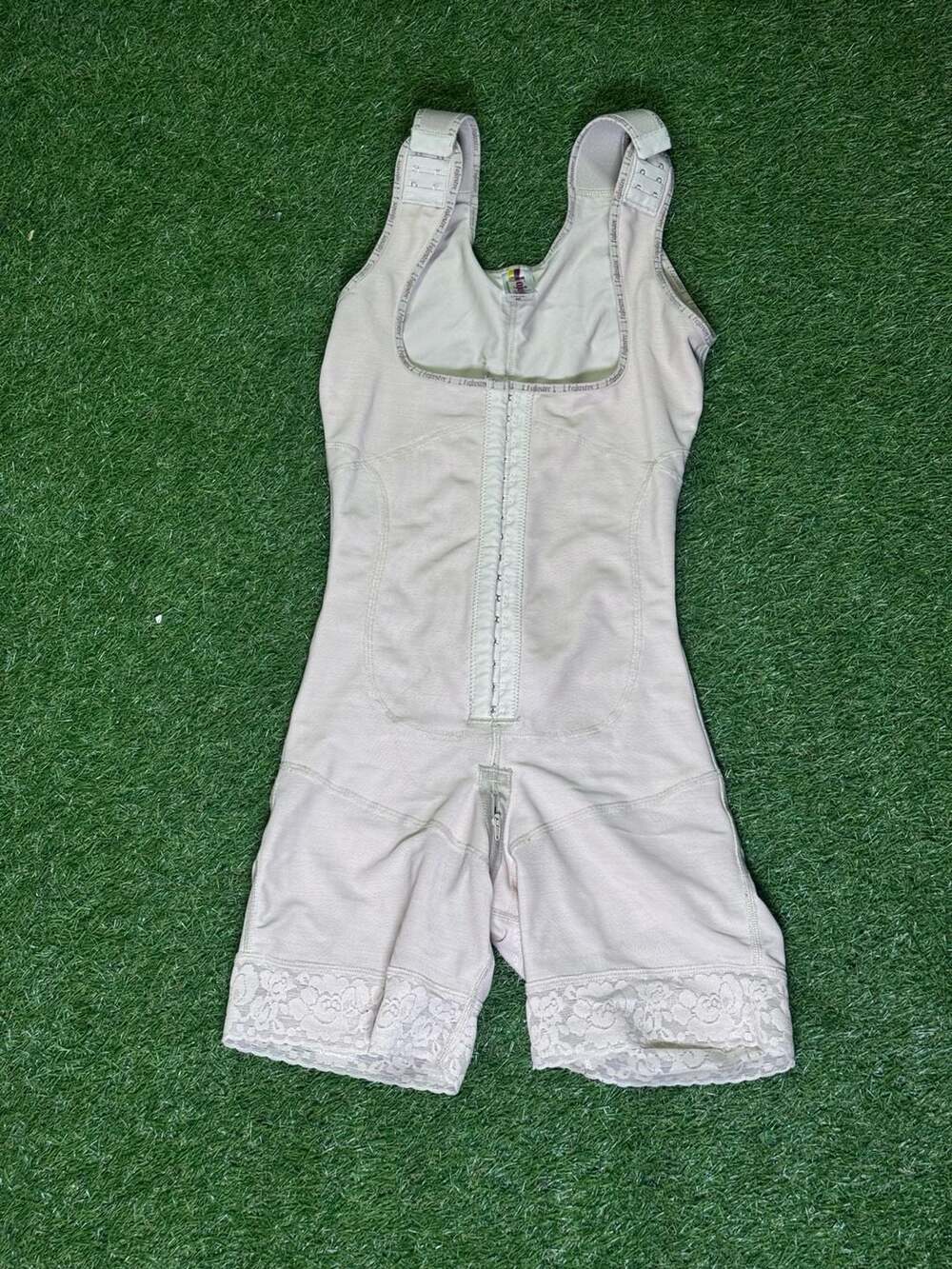 Fajastec BBL Special Design Post-Surgical Compression Faja with Floral Lace